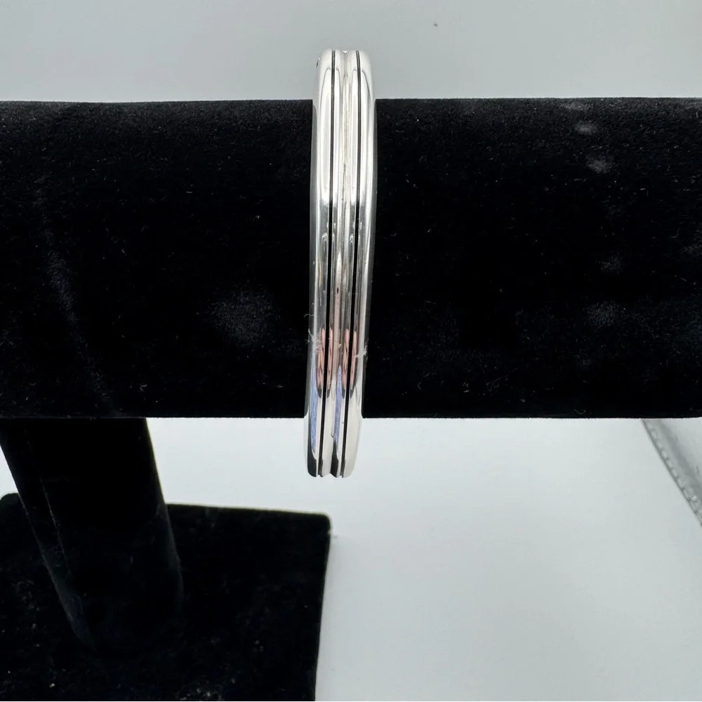 Brighton Interlok Celtic Knot Hinged Silver Bangle Bracelet NEW - Picture 2 of 5